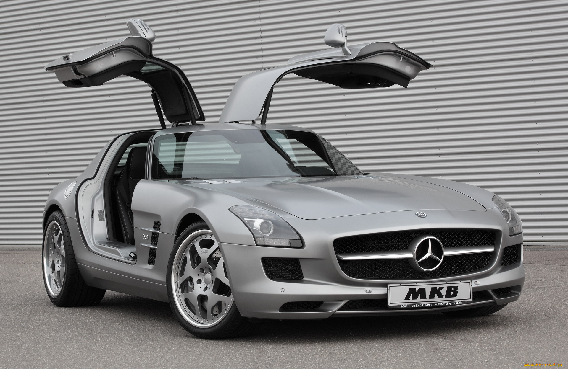 Mercedes-Benz-SLS-AMG